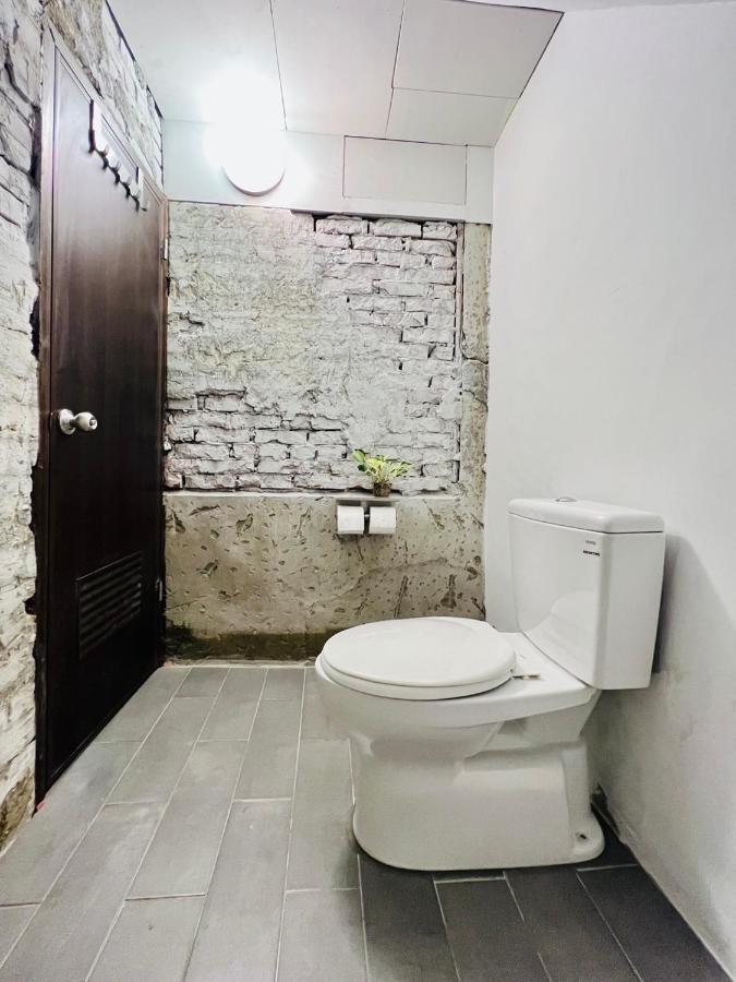 Walk Home Hostel 嘉義市 エクステリア 写真