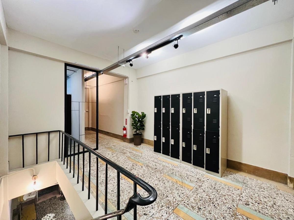 Walk Home Hostel 嘉義市 エクステリア 写真
